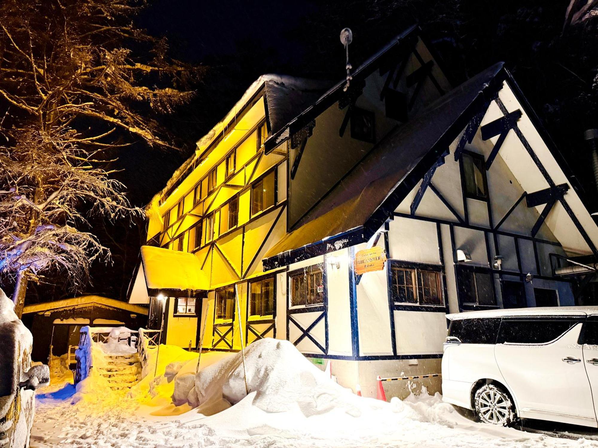 Bed and Breakfast The Answer à Hakuba Extérieur photo